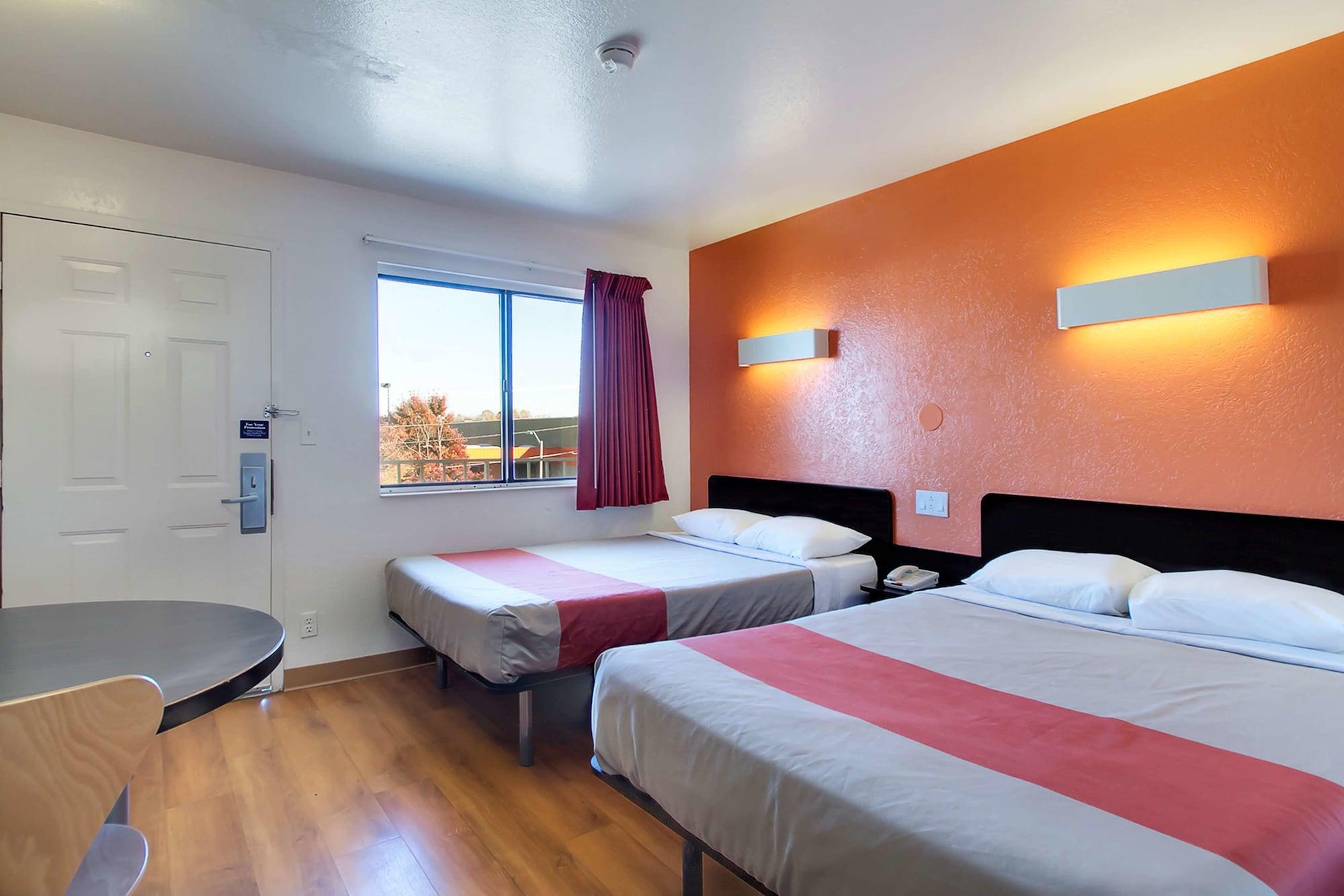 Motel 6-Capitol Heights, Md - Washington Largo Bagian luar foto