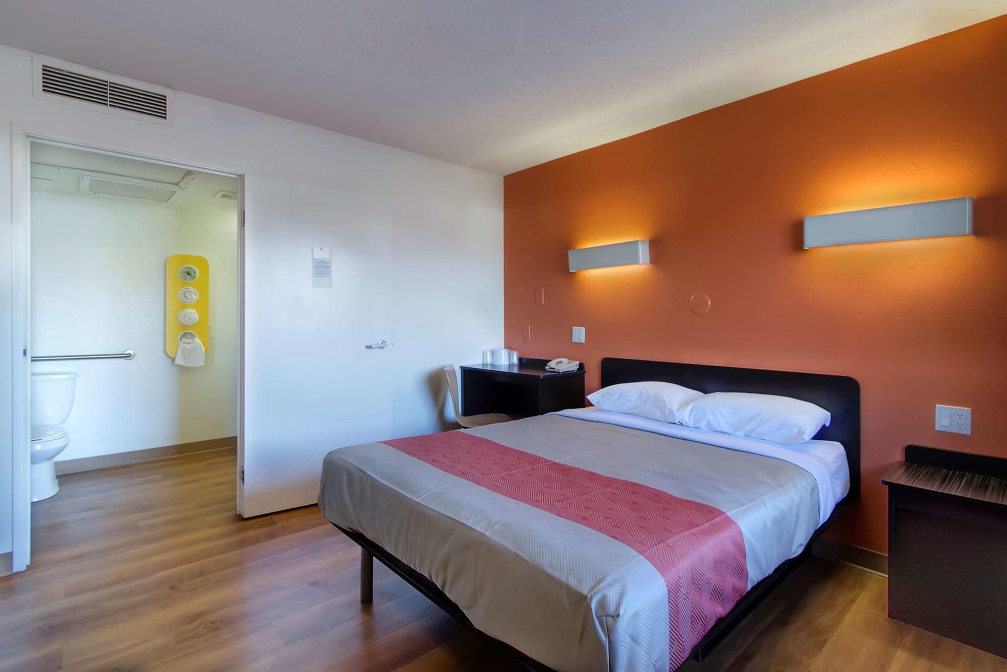 Motel 6-Capitol Heights, Md - Washington Largo Bagian luar foto