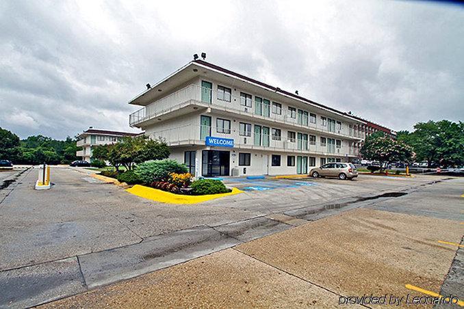 Motel 6-Capitol Heights, Md - Washington Largo Bagian luar foto