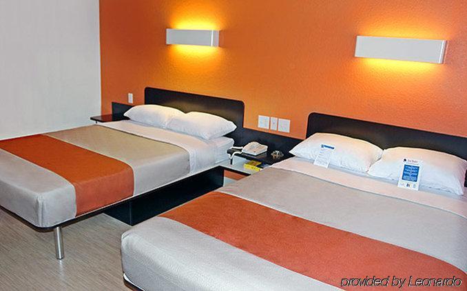 Motel 6-Capitol Heights, Md - Washington Largo Bagian luar foto